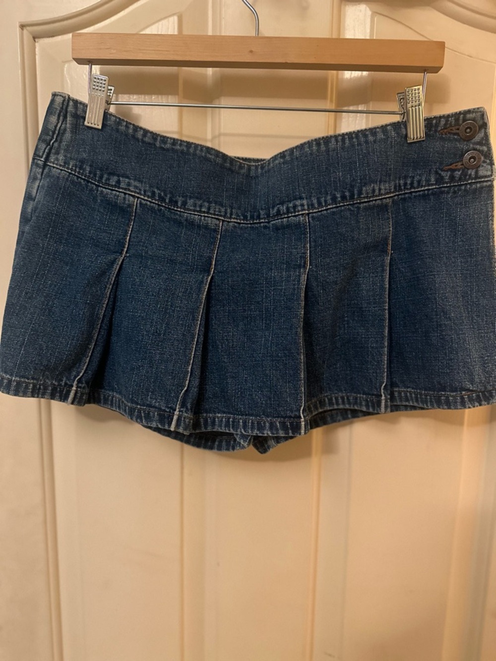 lei Dark Blue Denim Pleated Shorts Skort